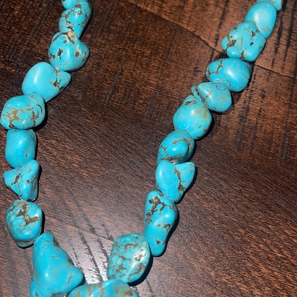 🍀 5/$25🍀 Gorgeous turquoise color necklace western - Picture 8 of 13